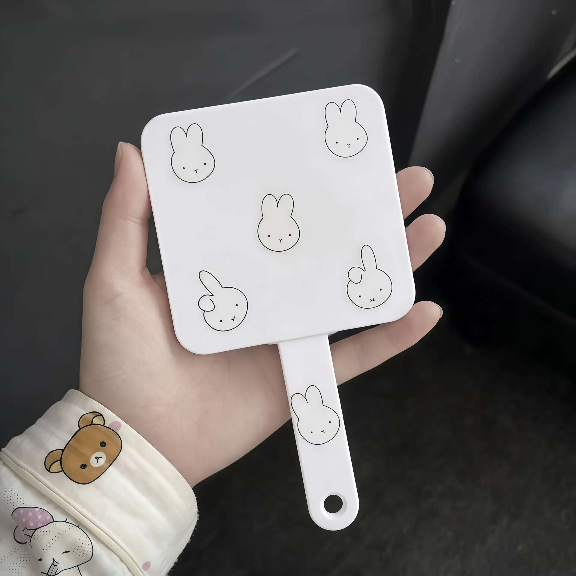 Cute Miffy Rabbit Mirror Comb  - đánh giá và giá Hair Care Products